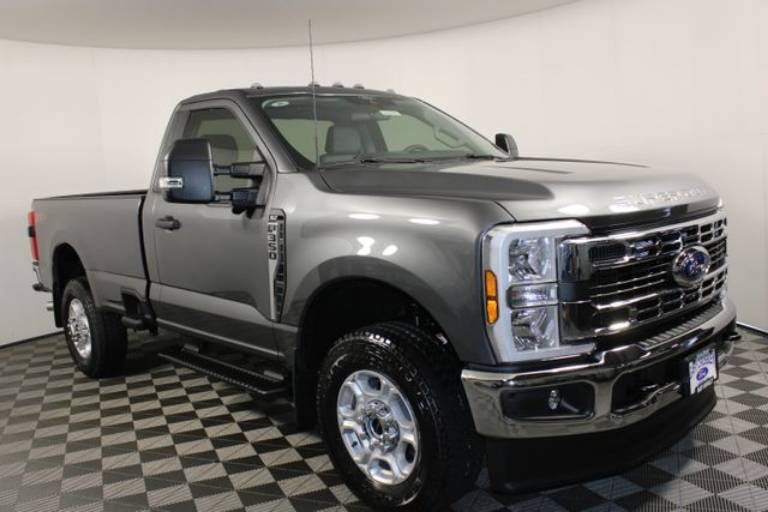 2026 Ford Super Duty F-350 SRW XLT