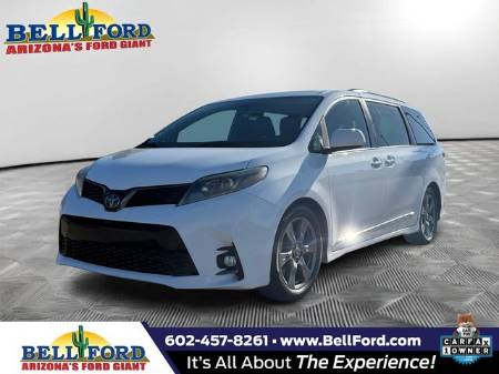 2019 Toyota Sienna SE