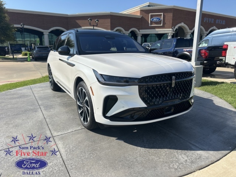 2024 Lincoln Nautilus Black Label