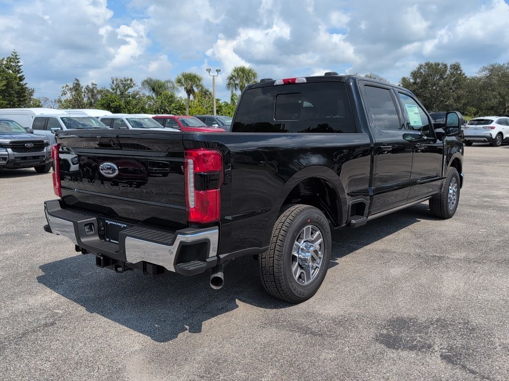 2026 Ford F-350 photo 3