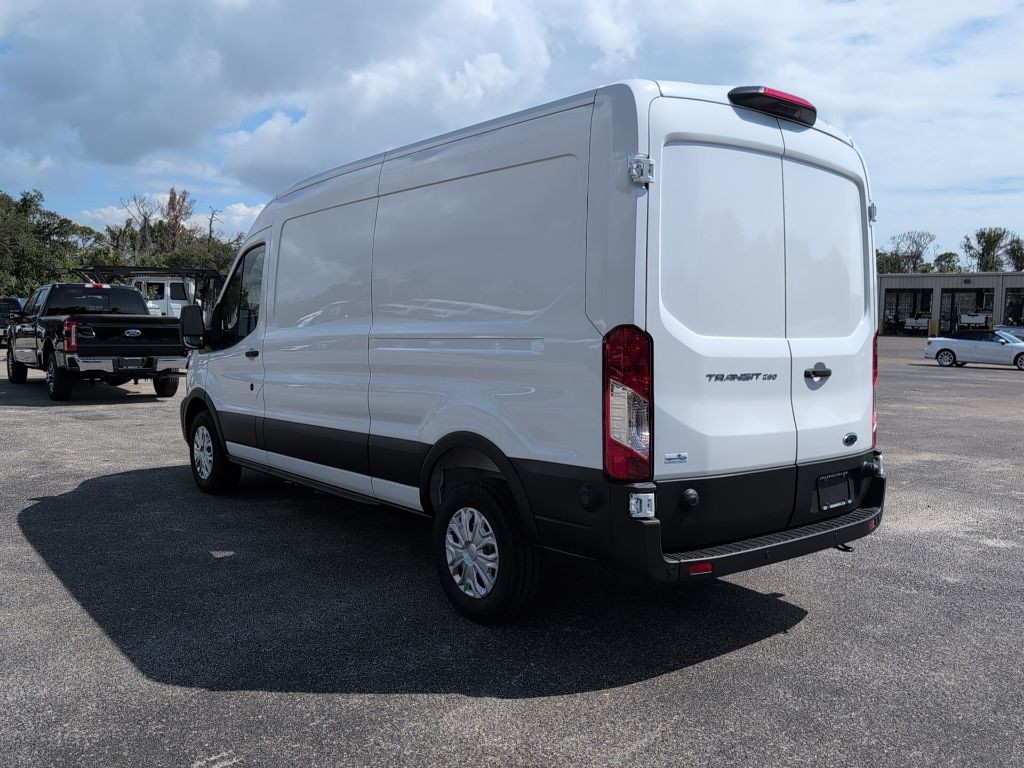 2025 Ford Transit photo 4