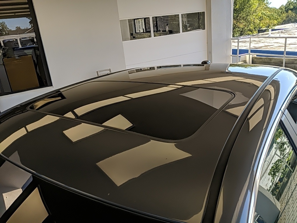 2010 Toyota Camry XLE photo 10