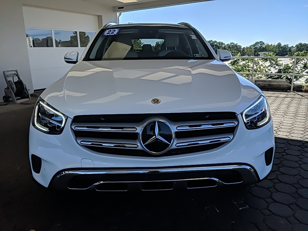 2022 Mercedes Benz GLC 300 4MATIC photo 2