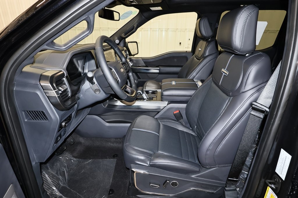 2025 Ford F-150 Platinum photo 10