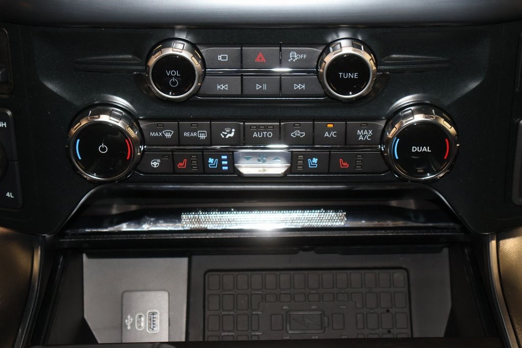 2025 Ford F-150 Platinum photo 25