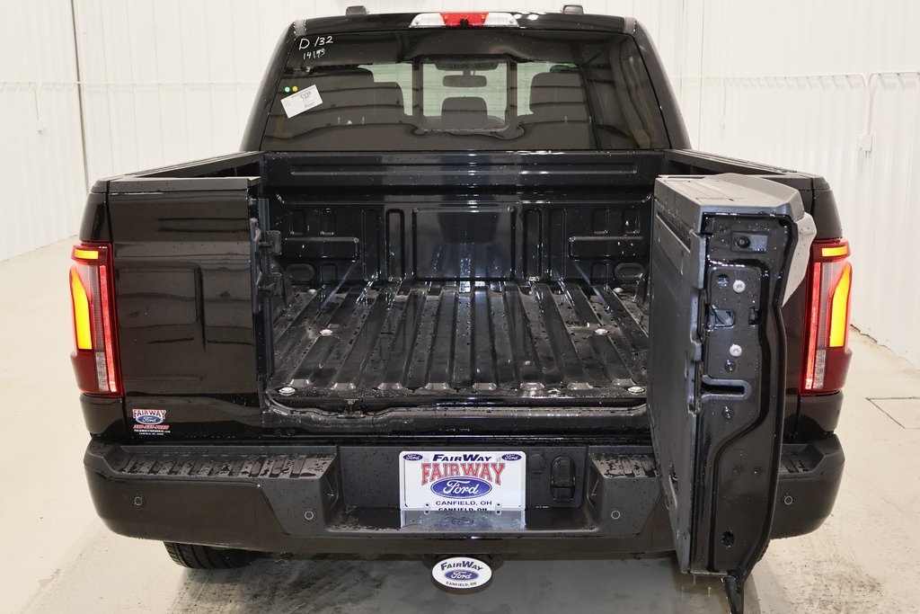 2025 Ford F-150 Platinum photo 30