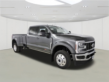 2025 Ford F-450SD LARIAT
