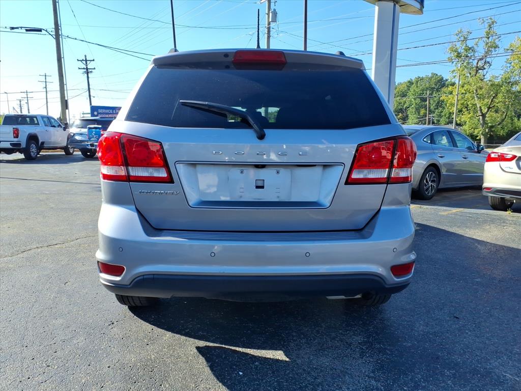 2019 Dodge Journey SE photo 4