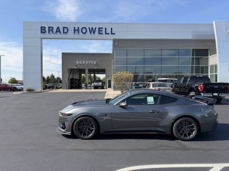 2025 Ford Mustang Dark Horse