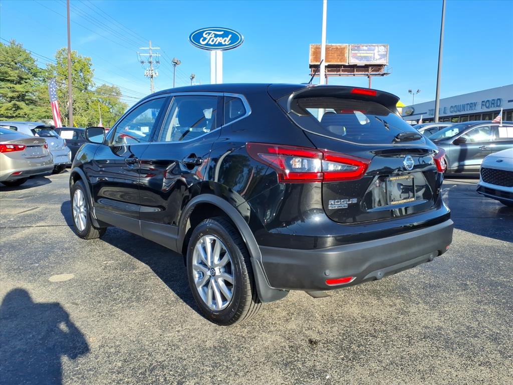 2021 Nissan Rogue Sport S photo 4
