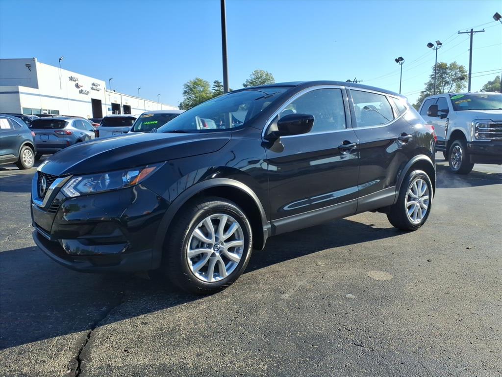 2021 Nissan Rogue Sport S photo 6