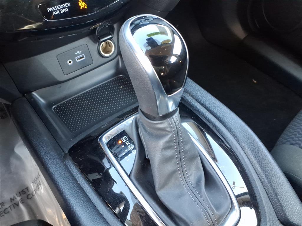 2021 Nissan Rogue Sport S photo 19