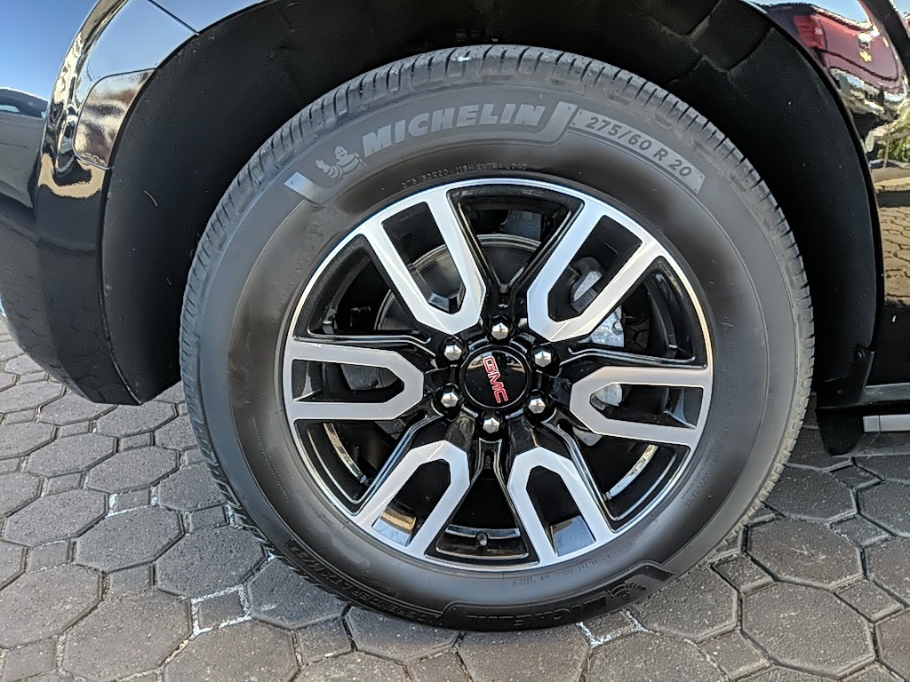 2023 Gmc Yukon XL AT4 photo 6