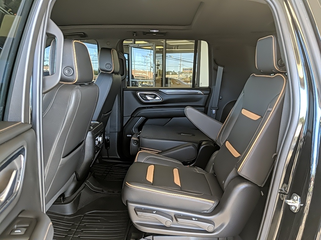2023 Gmc Yukon XL AT4 photo 9