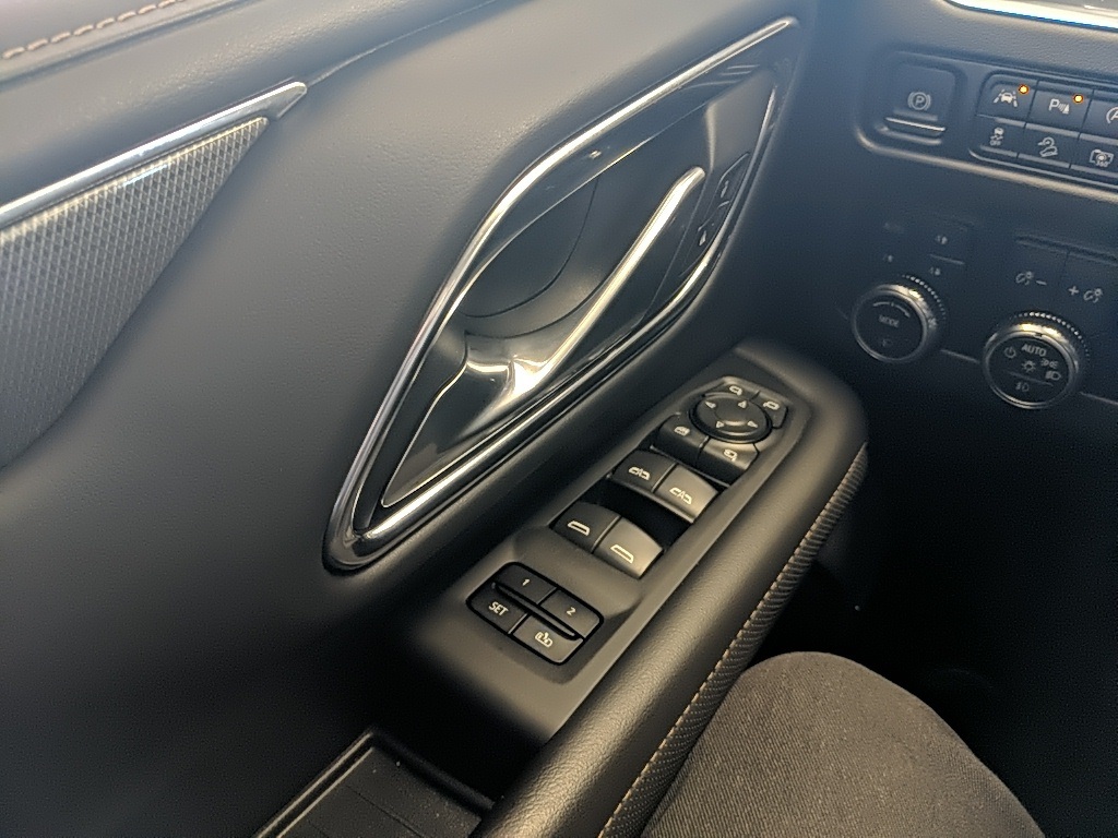 2023 Gmc Yukon XL AT4 photo 21