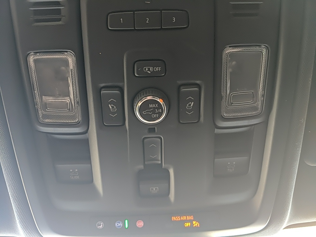 2023 Gmc Yukon XL AT4 photo 22