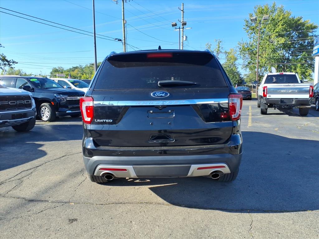 2017 Ford Explorer Limited photo 3