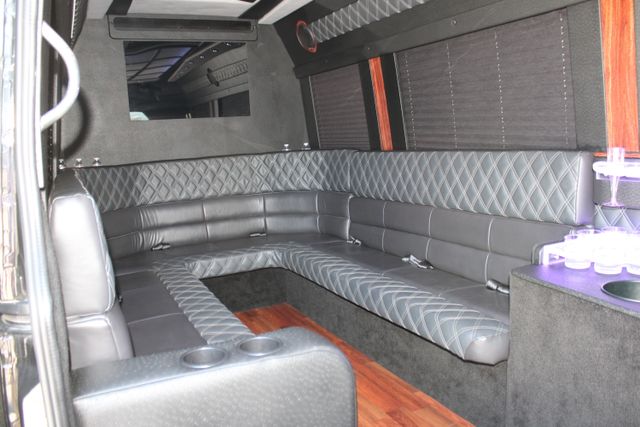 Used 2019 Mercedes-Benz Sprinter Cargo Van Base with VIN WDAPF1CD3KP171727 for sale in Kansas City