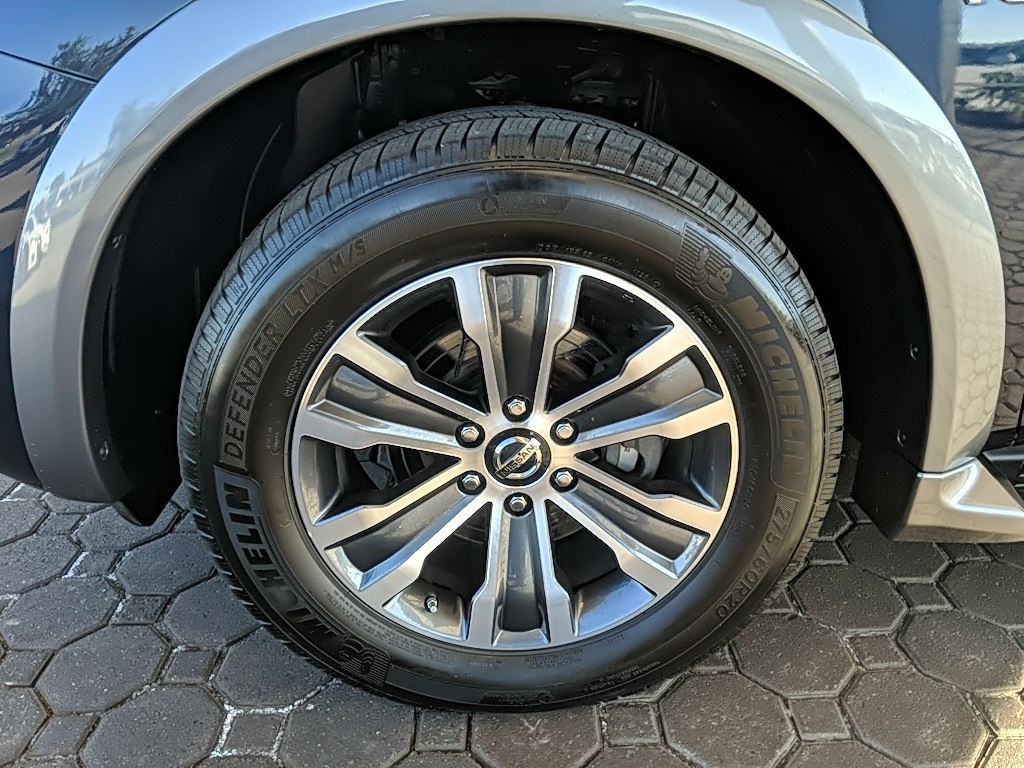 2020 Nissan Armada SL photo 9