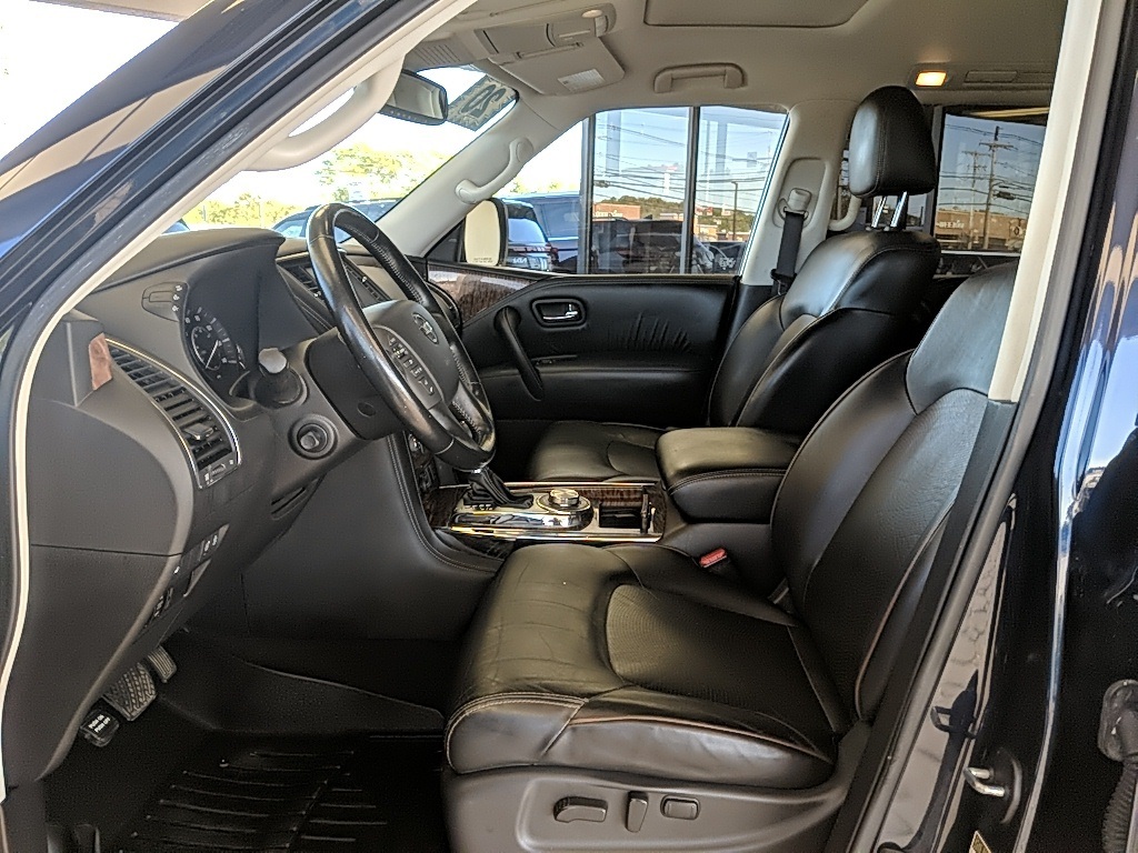 2020 Nissan Armada SL photo 11
