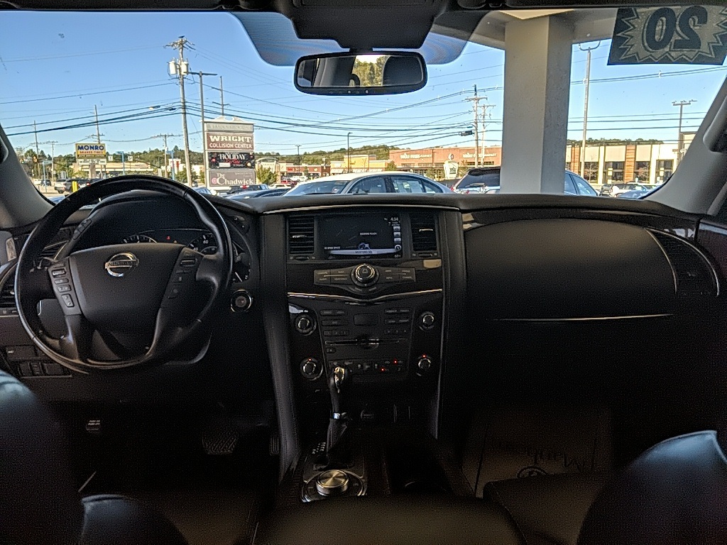 2020 Nissan Armada SL photo 14