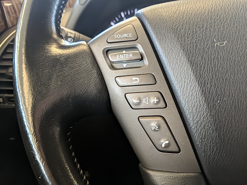 2020 Nissan Armada SL photo 17