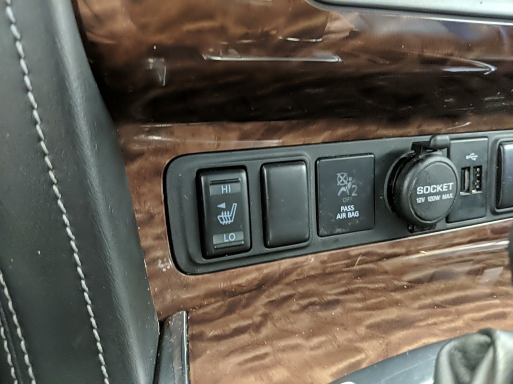 2020 Nissan Armada SL photo 22
