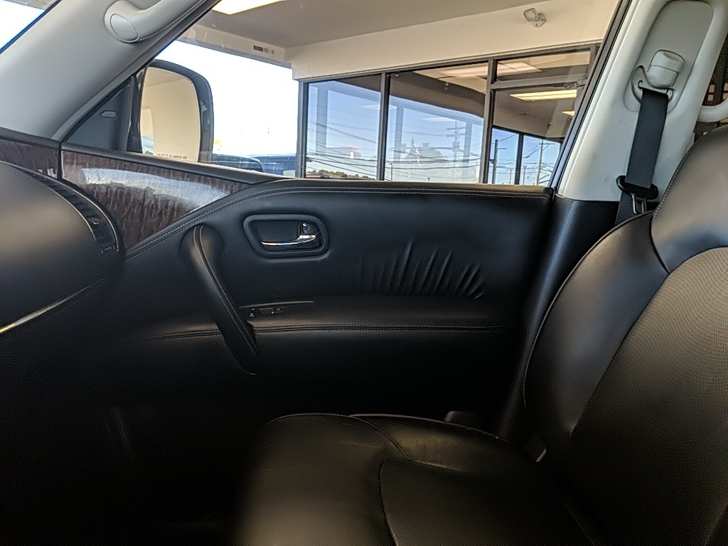 2020 Nissan Armada SL photo 24