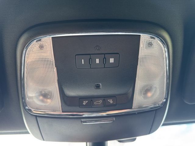 2018 Jeep Grand Cherokee Altitude photo 13