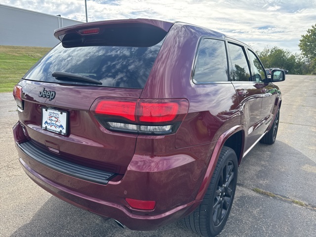 2018 Jeep Grand Cherokee Altitude photo 16