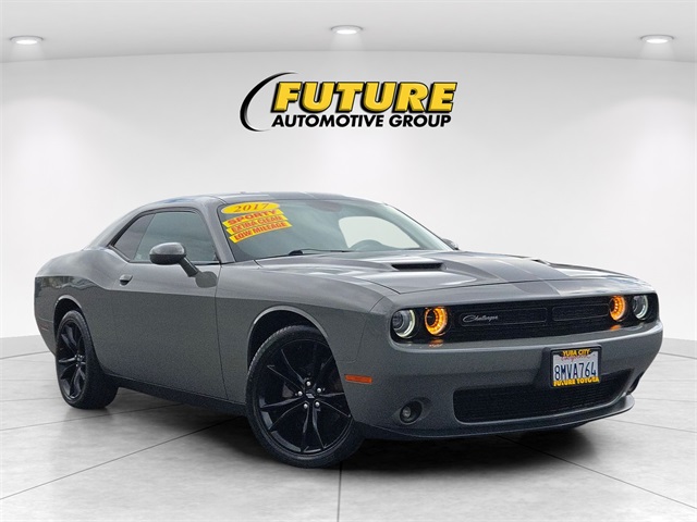 2017 Dodge Challenger SXT