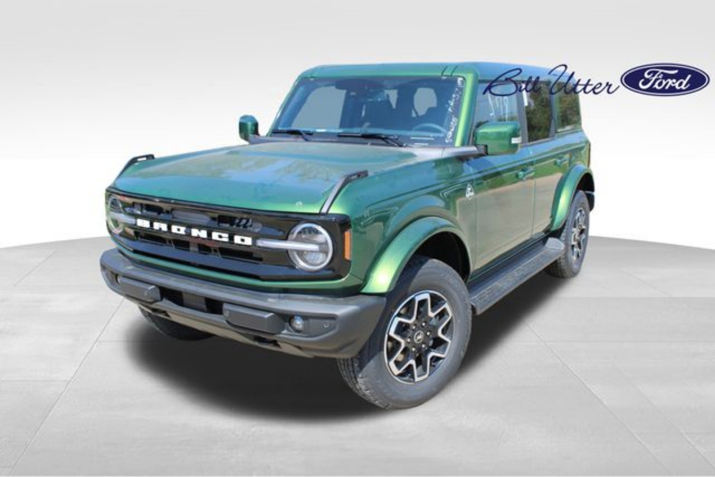 2025 Ford Bronco 4-Door Outer Banks's photo