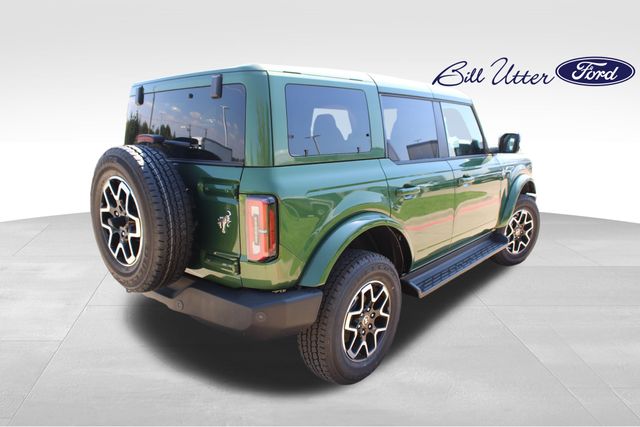 2025 Ford Bronco Outer Banks photo 3