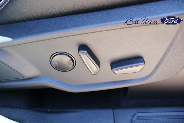 2025 Ford Bronco Outer Banks photo 8
