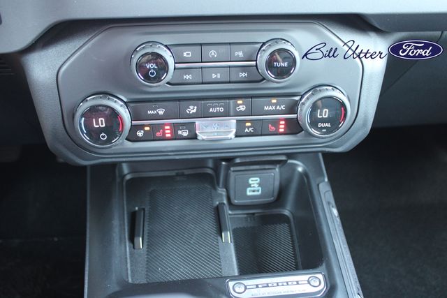 2025 Ford Bronco Outer Banks photo 13