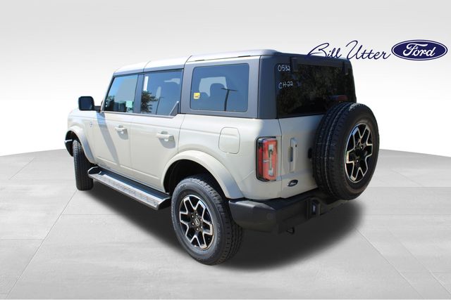 2025 Ford Bronco Outer Banks photo 4