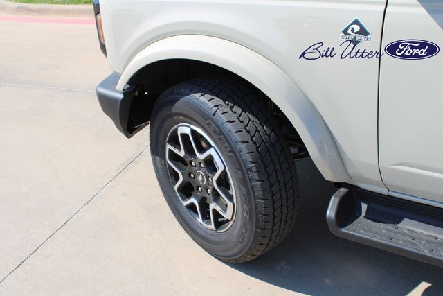 2025 Ford Bronco Outer Banks photo 5