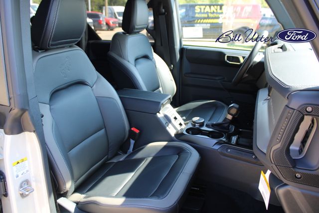 2025 Ford Bronco Outer Banks photo 6