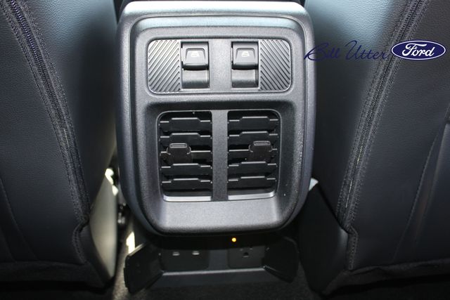 2025 Ford Bronco Outer Banks photo 9