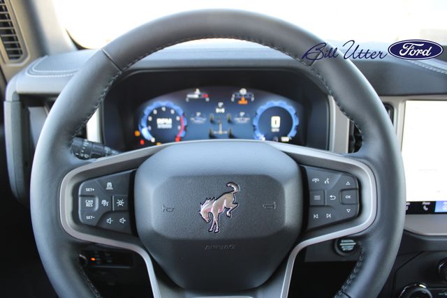 2025 Ford Bronco Outer Banks photo 15