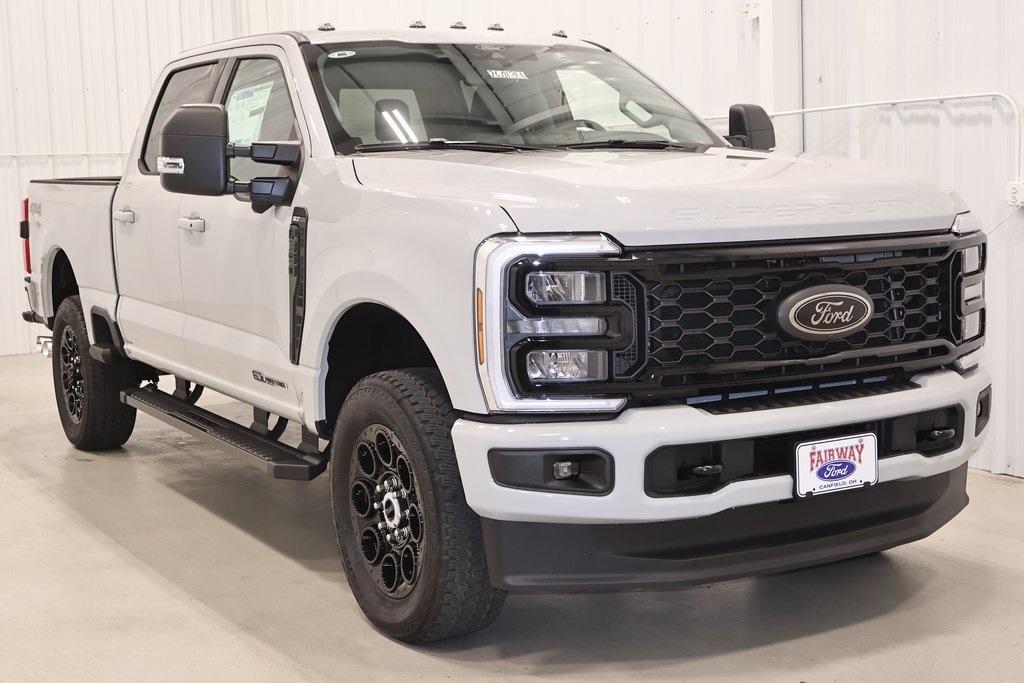 2026 Ford F-350 XLT photo 2