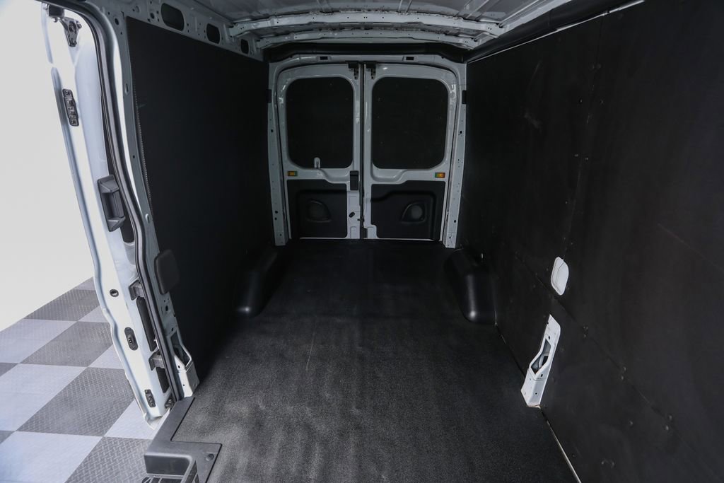 2023 Ford Transit Cargo Van photo 16