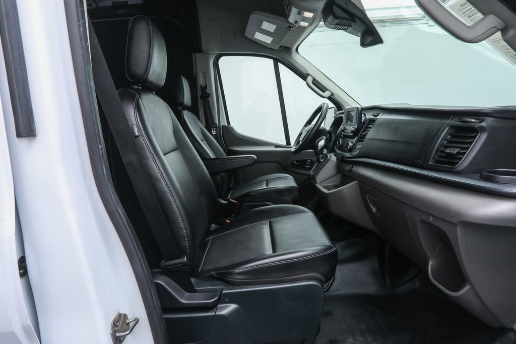 2023 Ford Transit Cargo Van photo 18