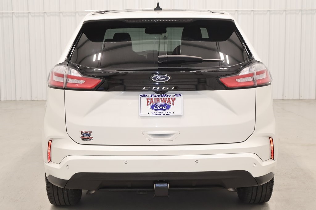 2022 Ford Edge ST photo 7
