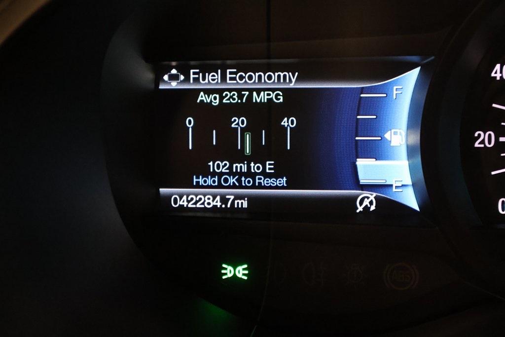 2022 Ford Edge ST photo 19