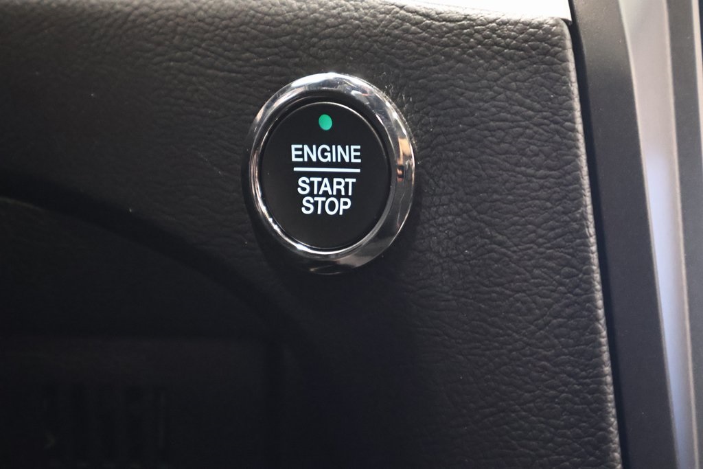 2022 Ford Edge ST photo 23