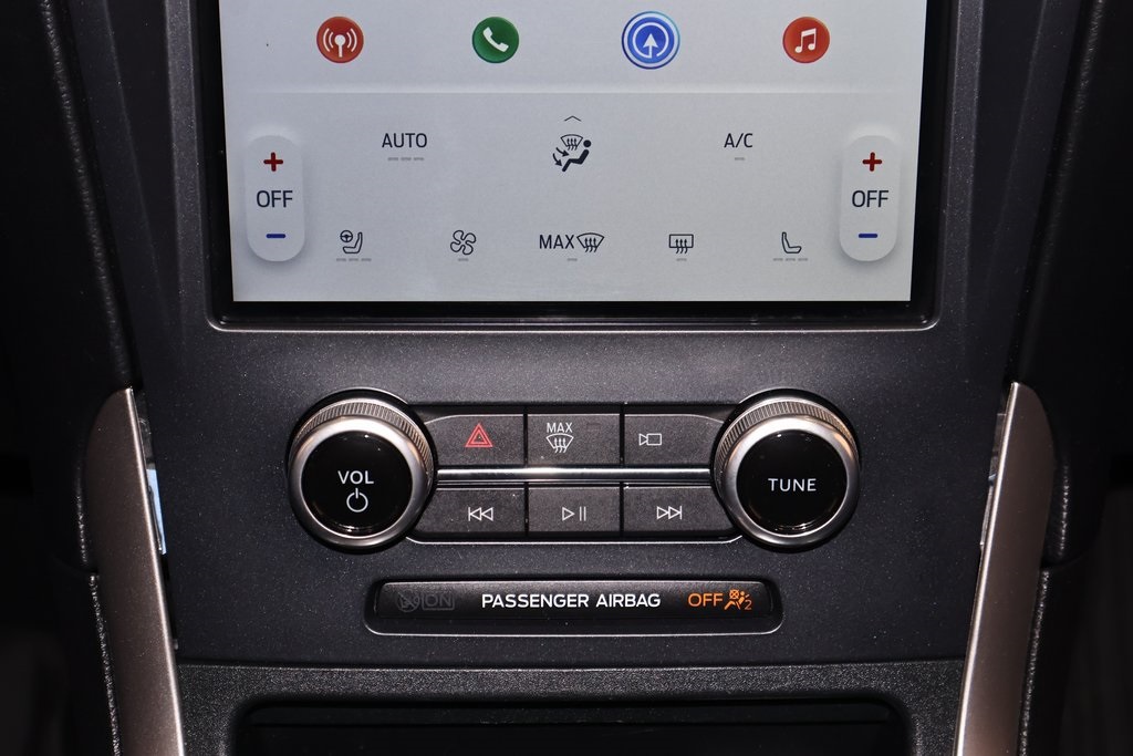 2022 Ford Edge ST photo 26