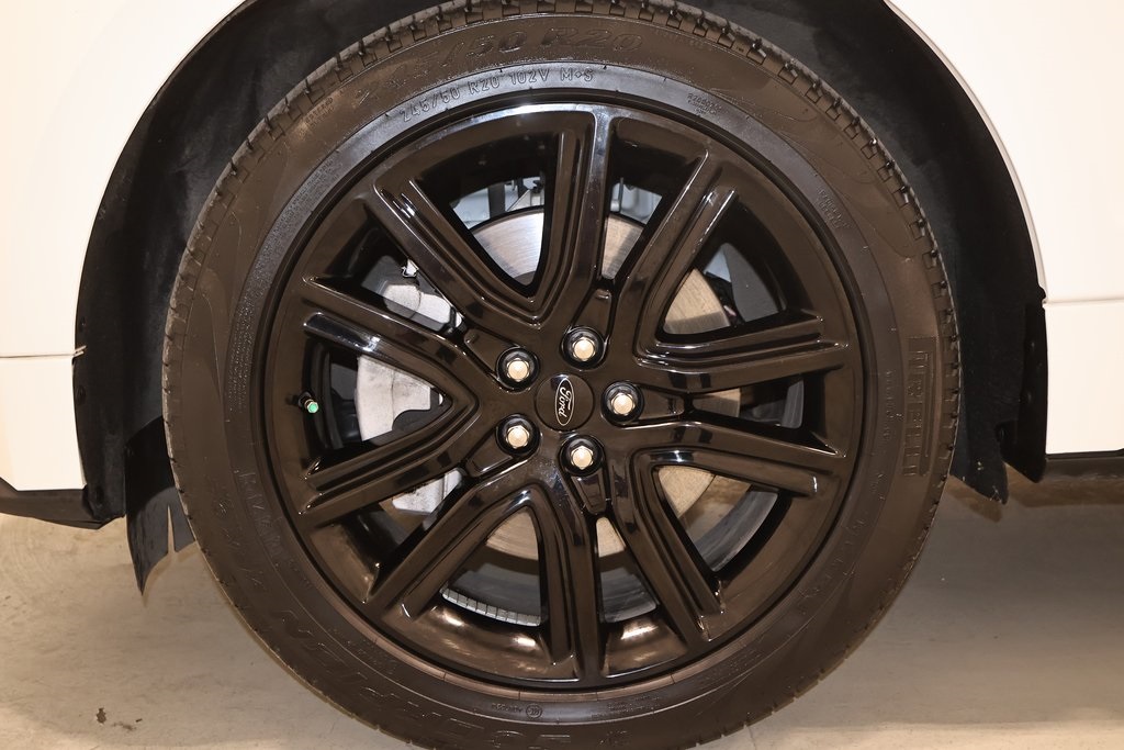 2022 Ford Edge ST photo 37