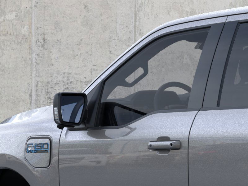 2025 Ford F-150 Lightning photo 18
