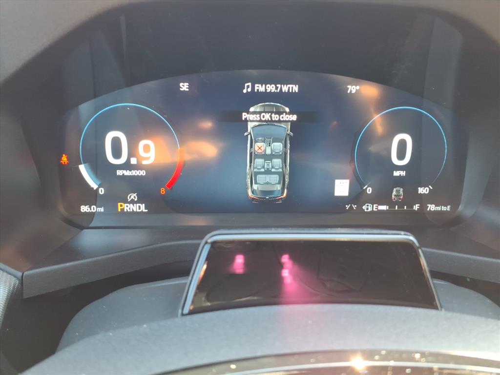 2025 Ford Explorer ST-Line photo 8